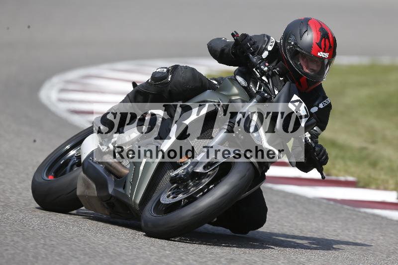 /Archiv-2025/49 26.08.2025 Cornu Master School ADR/blau-bleu/47